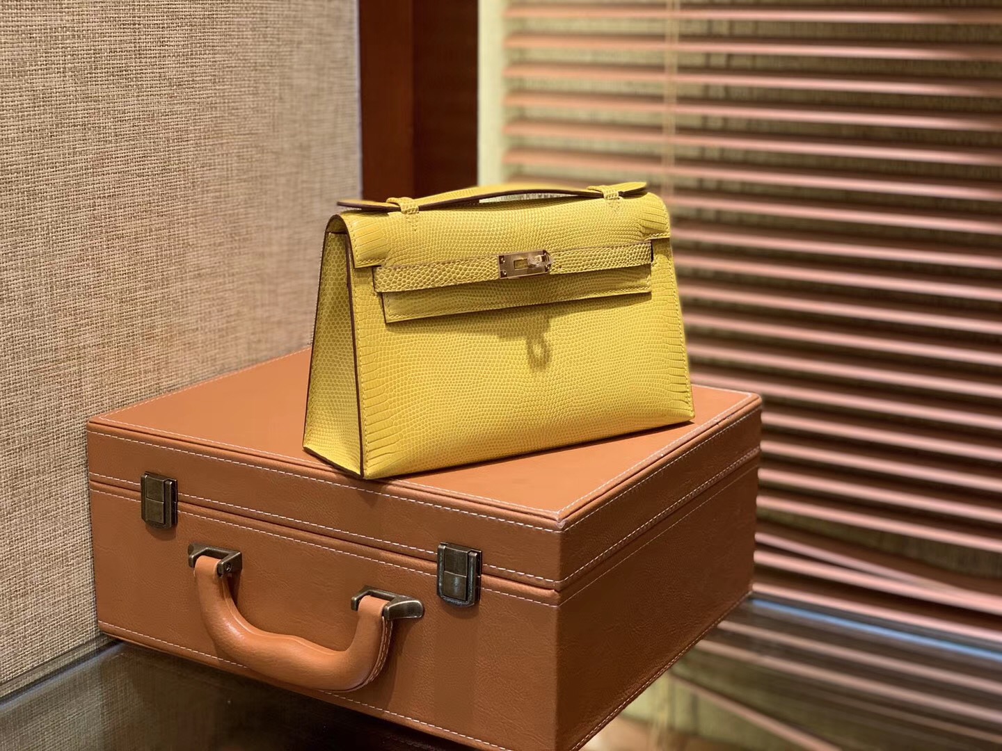 Hermes MiniKelly 1代 手拿包 蜥蜴皮 柠檬黄 全手工缝制 22cm