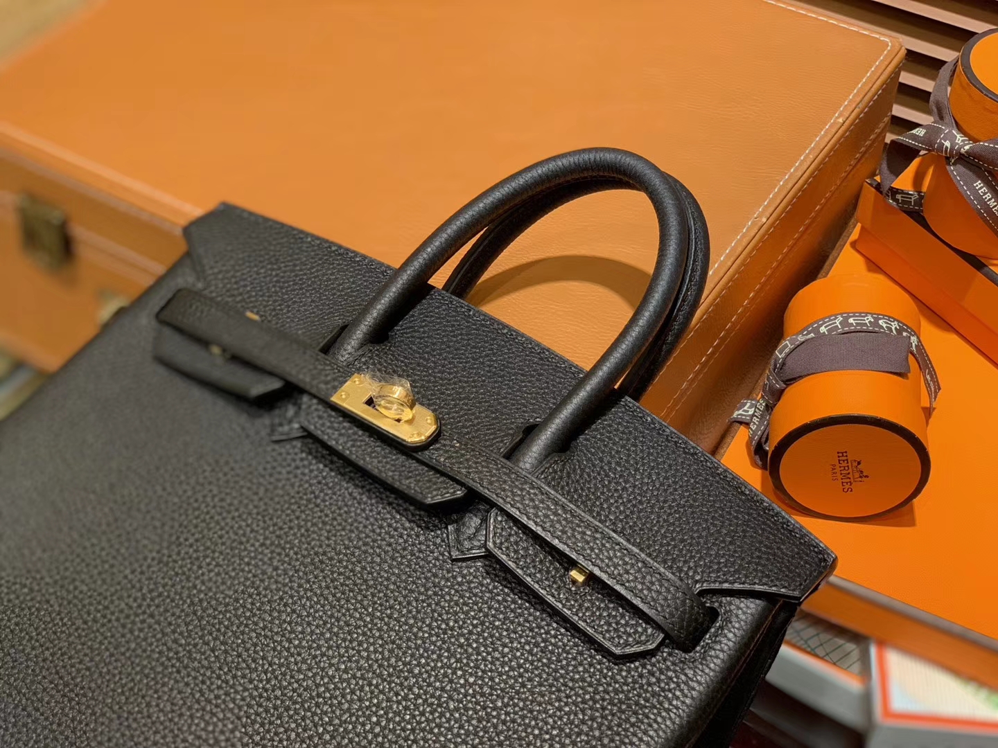 Hermès（爱马仕）Birkin 25cm ( 铂金包) Togo小牛皮 经典黑金 原版蜜蜡线 全手工缝制