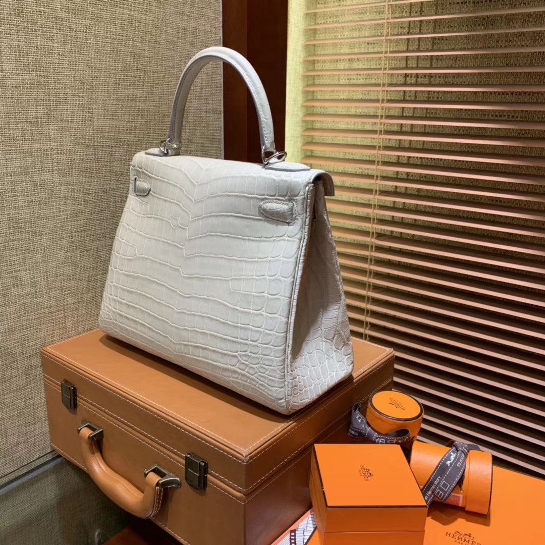 Hermès（爱马仕）Kelly 凯莉包 羊毛白 尼罗雾面 一级鳄鱼皮 顶级全手工缝制 银扣 28cm