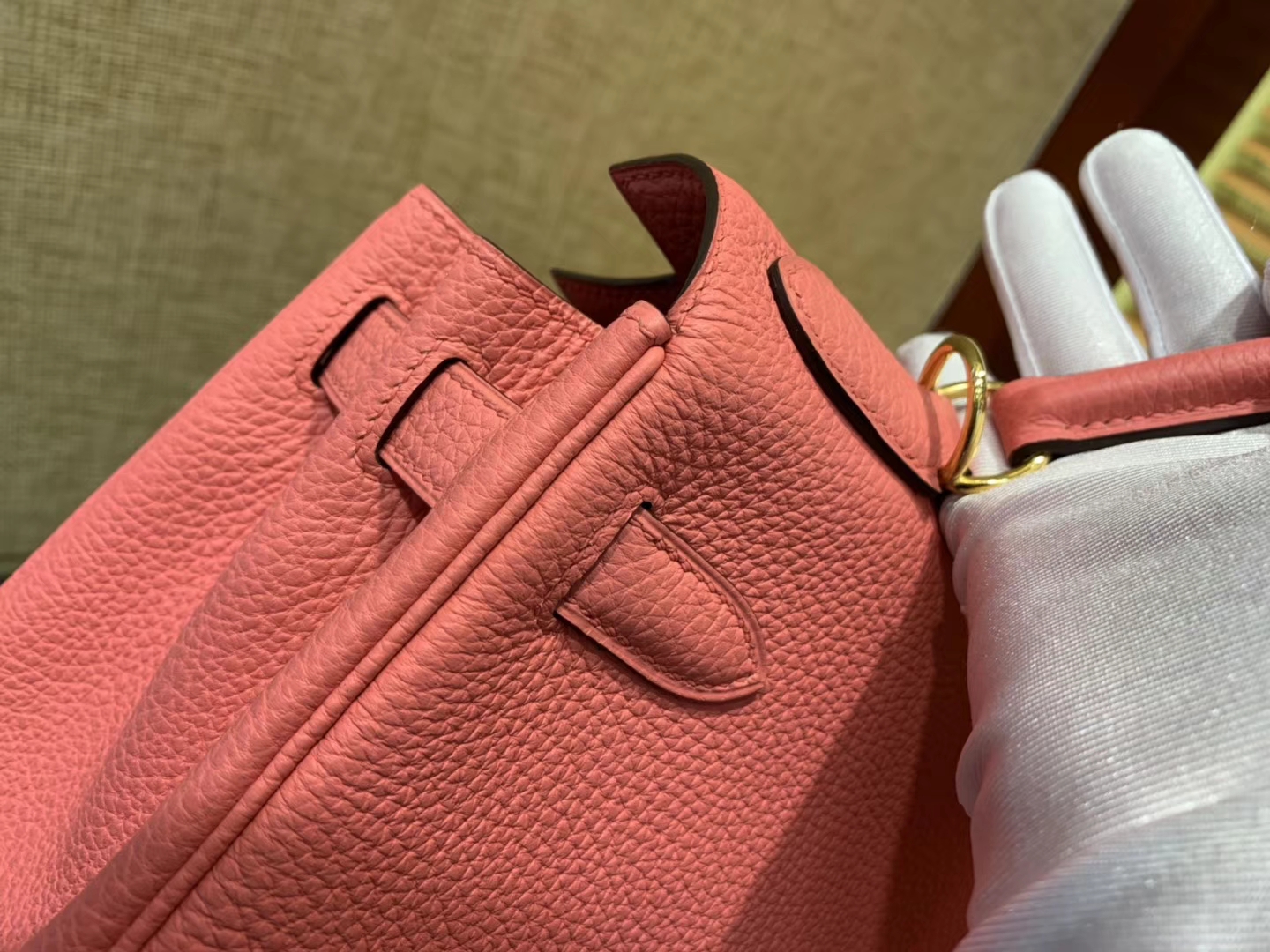 Hermès（爱马仕）Kelly凯莉包 togo小牛皮 唇膏粉 进口原料 原版蜜蜡线 金扣 28cm