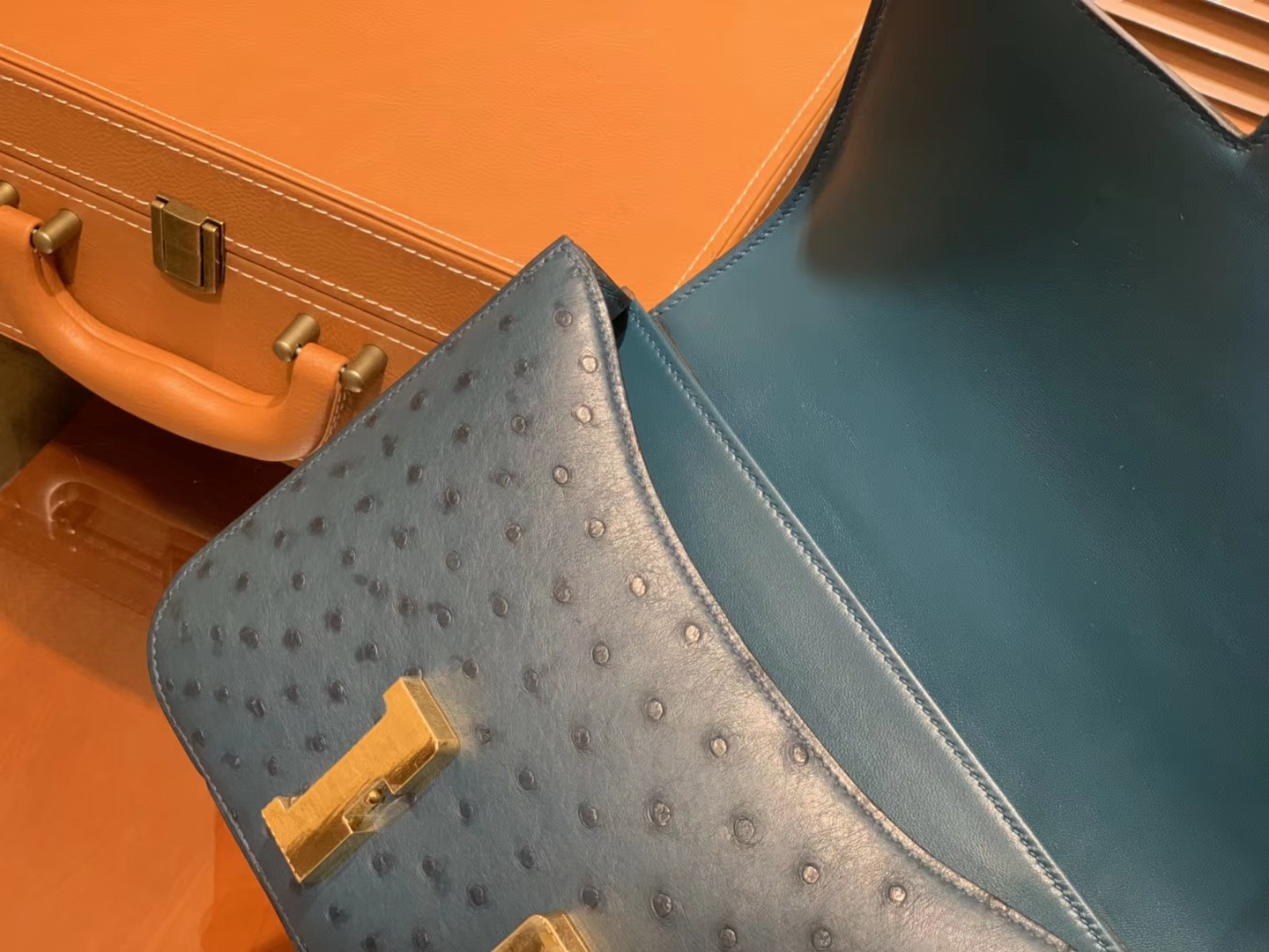 Hermès（爱马仕）Constance空姐包 靛蓝色 南非进口鸵鸟皮 顶级全手工缝制 23cm