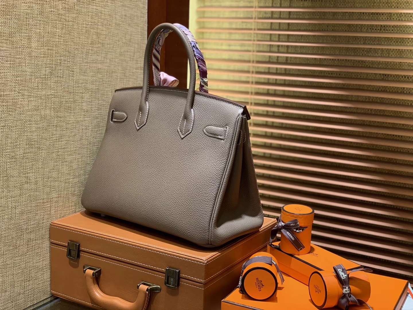 Hermès（爱马仕）Birkin铂金包 大象灰 德国进口小牛皮 顶级品质全手工缝制 银扣 30cm