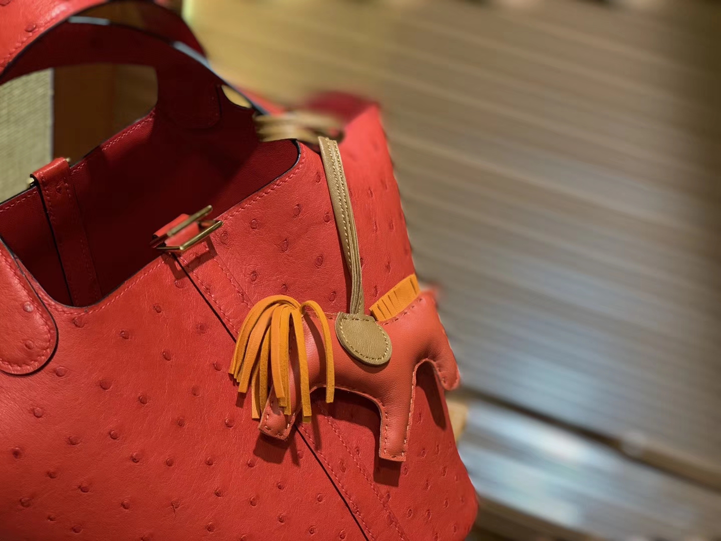Hermès（爱马仕）Piction 18cm 心红色 最新红色系 南非进口鸵鸟 金扣