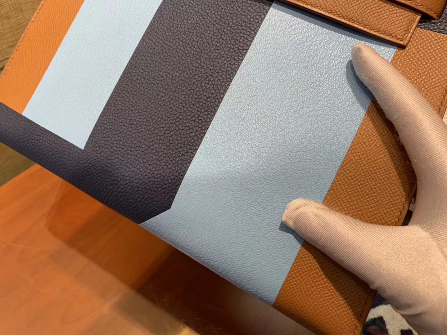 Hermès（爱马仕）Kelly凯莉包 掌纹小牛皮 字母包 金棕色+浅蓝色+啡色 进口原料 原版蜜蜡线 28cm