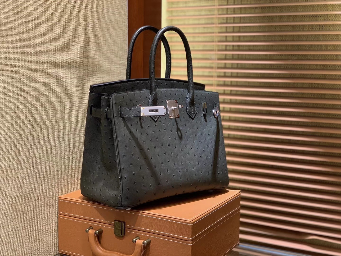 Hermès（爱马仕）Birkin 30cm 松柏绿 南非进口鸵鸟皮 顶级手缝工艺 金扣