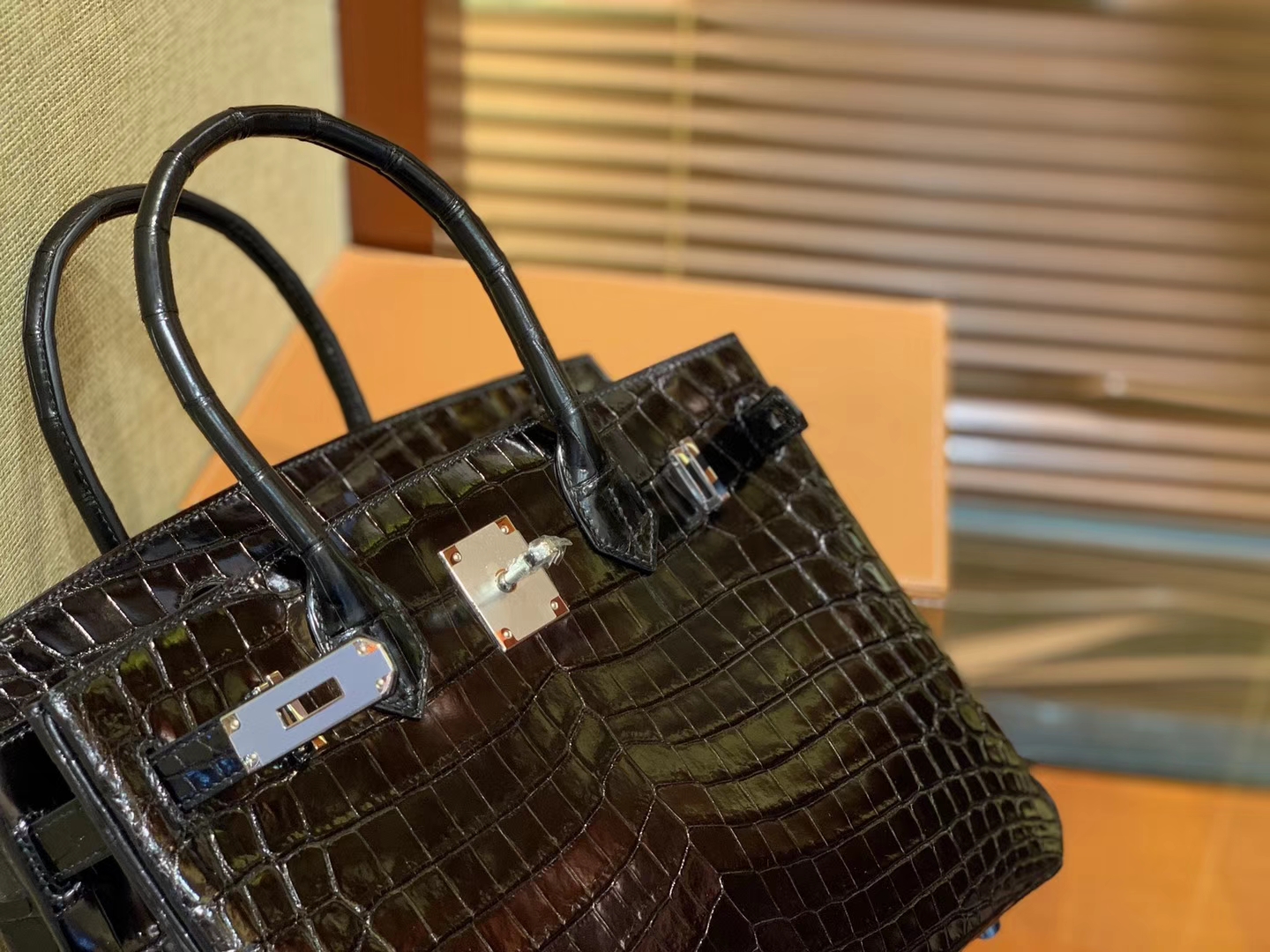 Hermès（爱马仕）Birkin 经典黑 一级尼罗鳄鱼皮 顶级工艺全手工制作 30cm