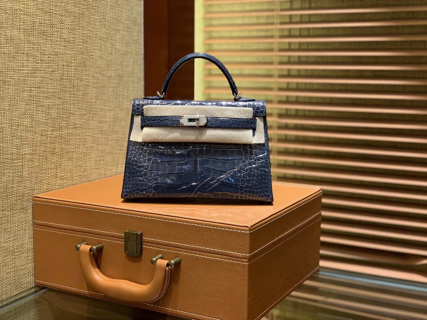 Hermès（爱马仕）迷你2代 19cm 牛仔蓝 一级美洲 鳄鱼皮 顶级手工 银扣