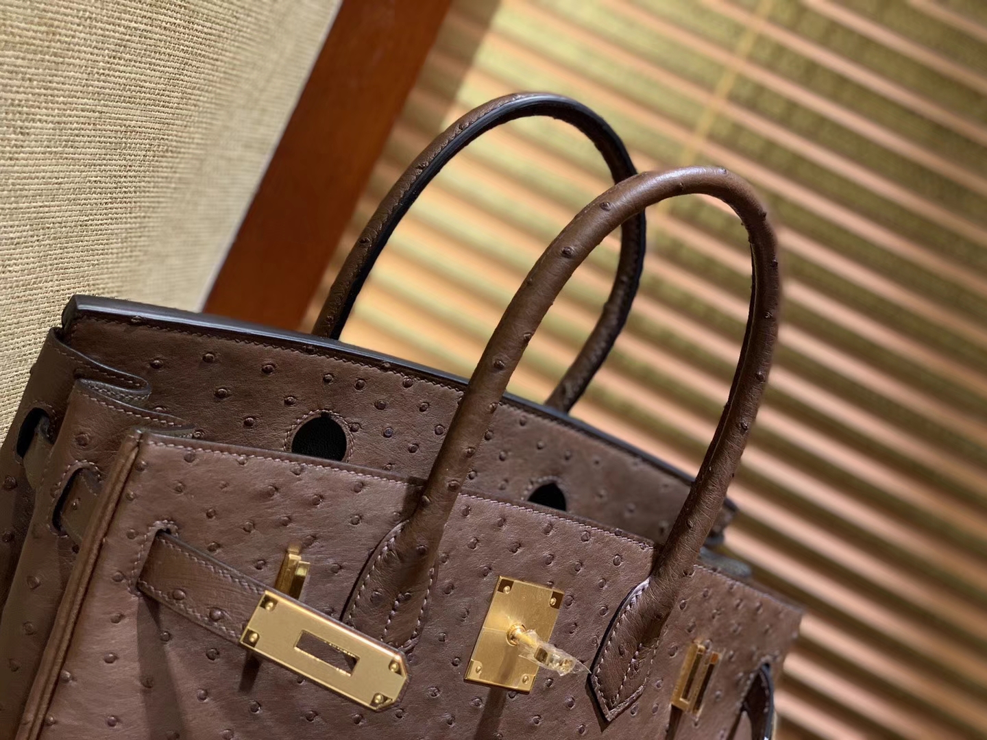 Hermès（爱马仕）Birkin 30cm 巧克力 南非进口鸵鸟皮 顶级手缝工艺 金扣