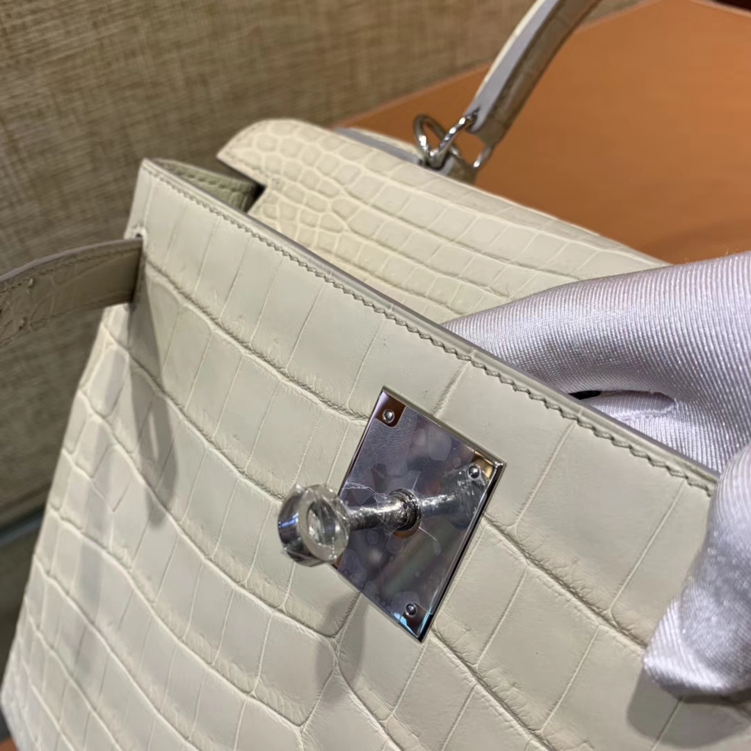 Hermès（爱马仕）Kelly 凯莉包 羊毛白 尼罗雾面 一级鳄鱼皮 顶级全手工缝制 银扣 28cm
