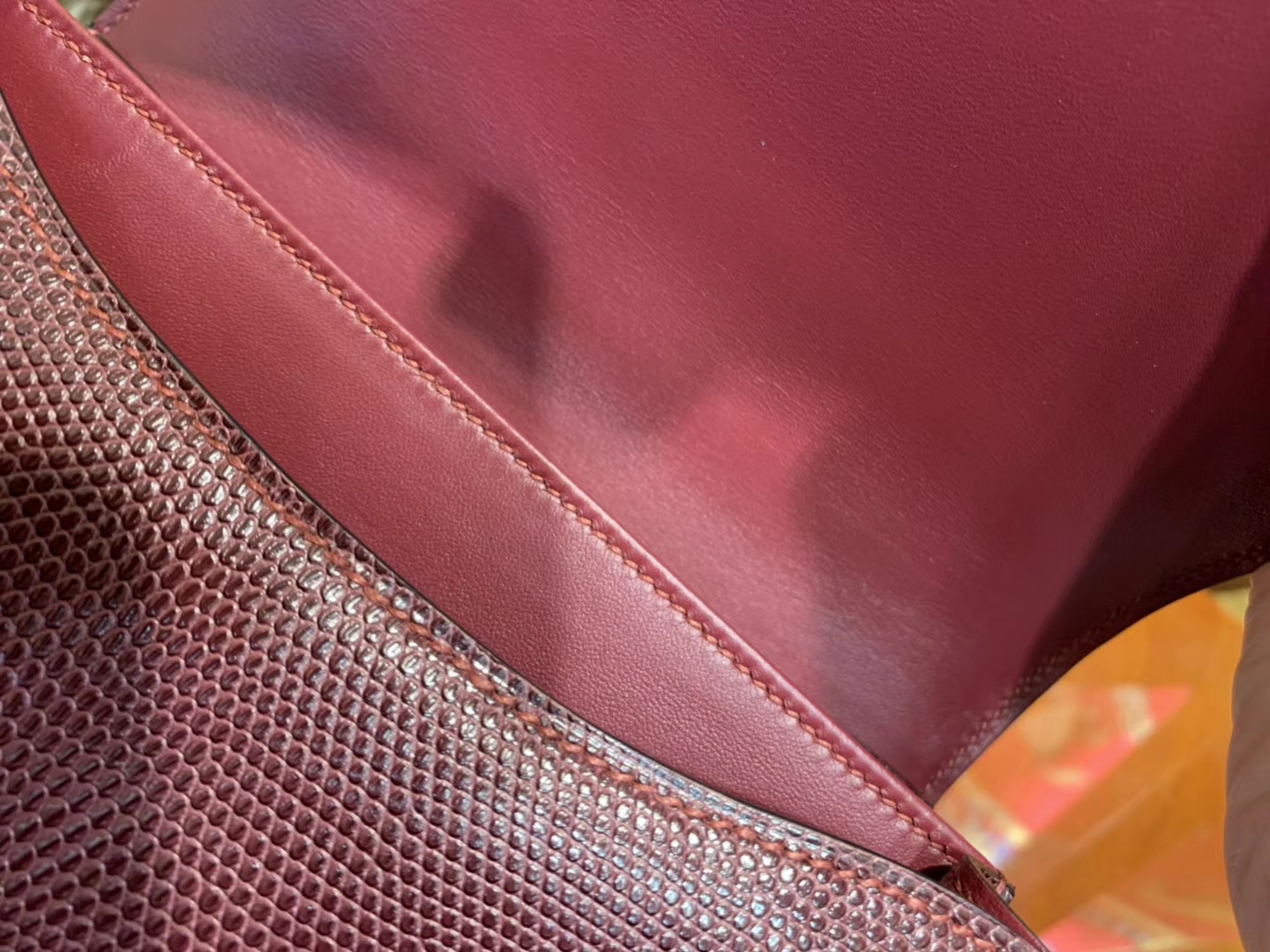 Hermès（爱马仕）Constance 18cm 波尔多酒红色 蜥蜴皮 顶级手缝工艺 金扣