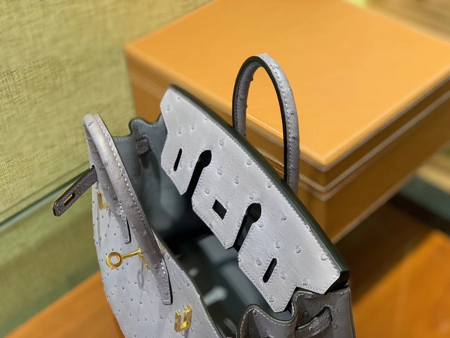 Hermès（爱马仕）Birkin 25cm 浅蓝紫 南非进口鸵鸟皮 顶级手缝工艺 金扣
