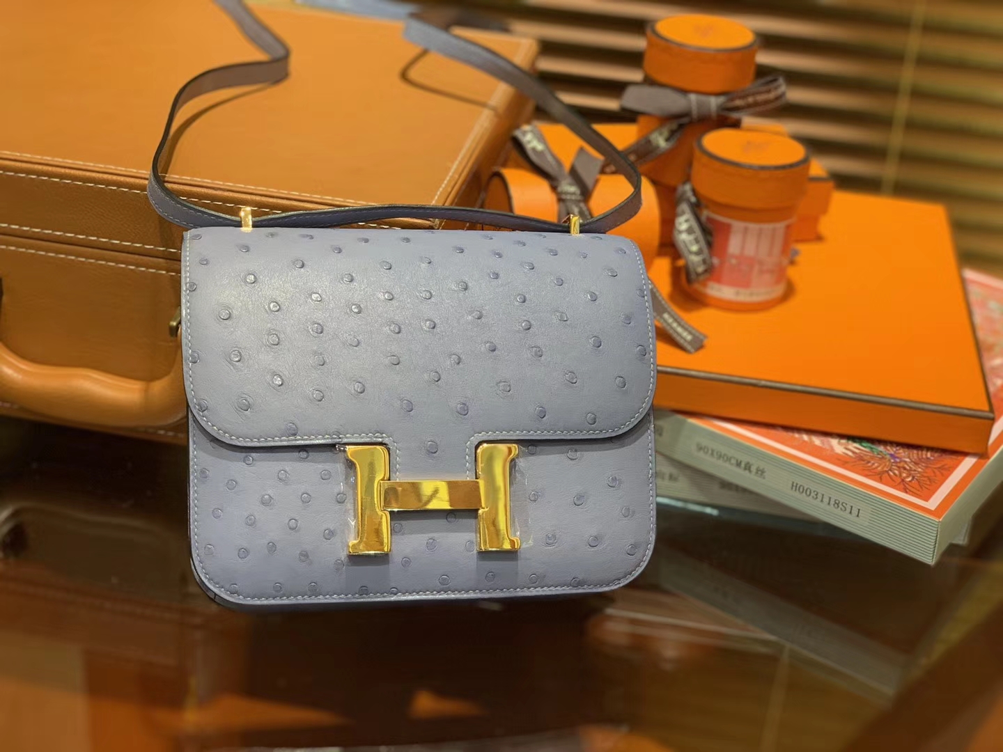Hermès（爱马仕）Constance空姐包 冰川蓝 南非KK鸵鸟 顶级手缝工艺 金扣 18cm