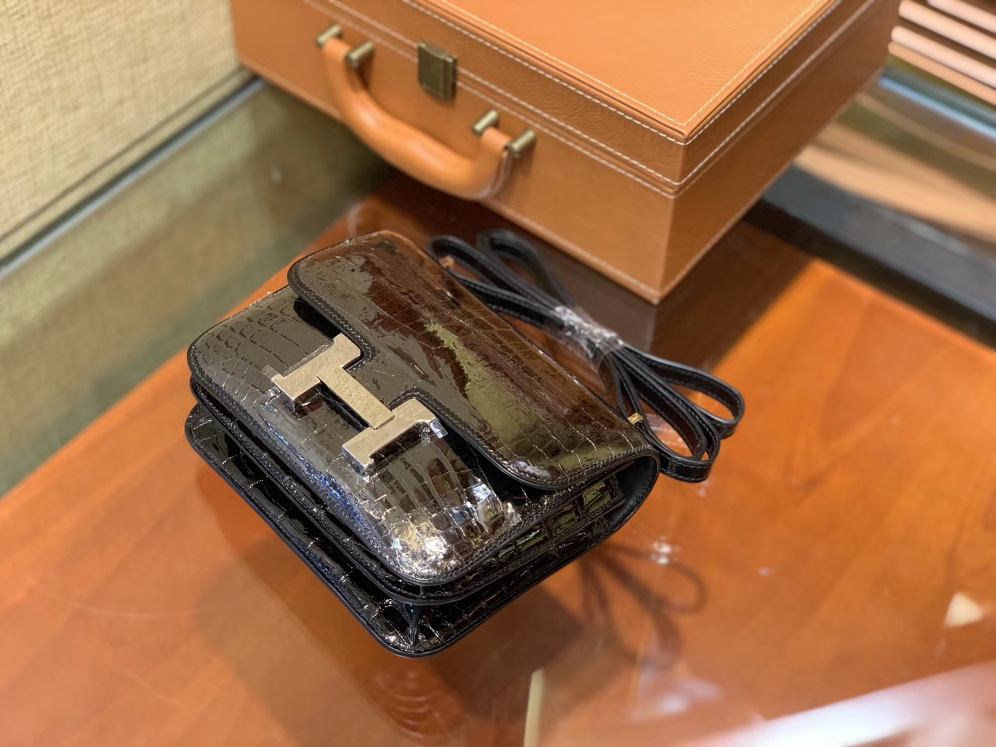 Hermès（爱马仕）Constance空姐包 经典黑 一级 尼罗 鳄鱼皮 臻品级别 银扣 18cm