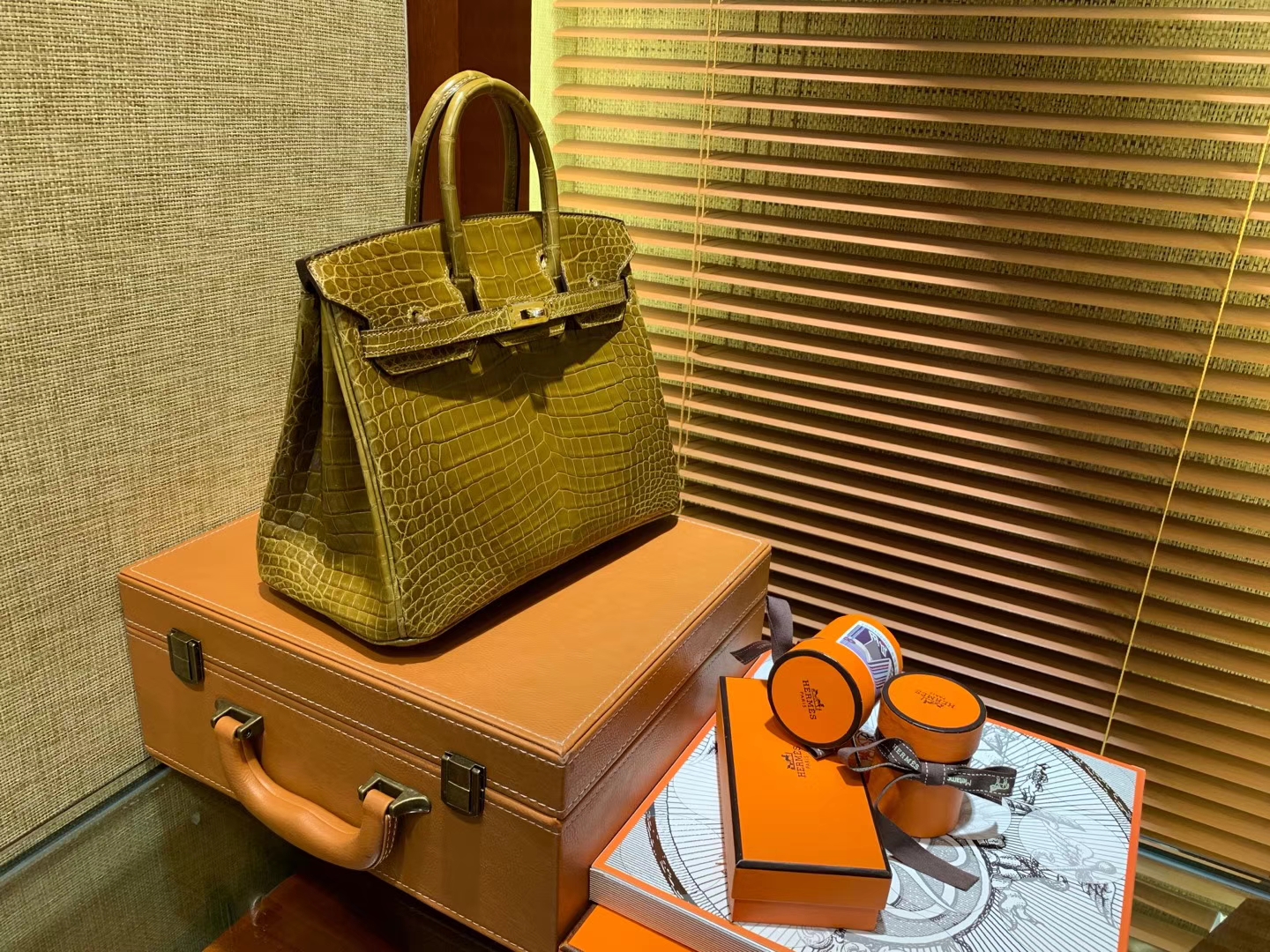 Hermès（爱马仕）Birkin铂金包 褐绿色 一级皮 美洲鳄鱼 进口原料 顶级手缝工艺 25cm