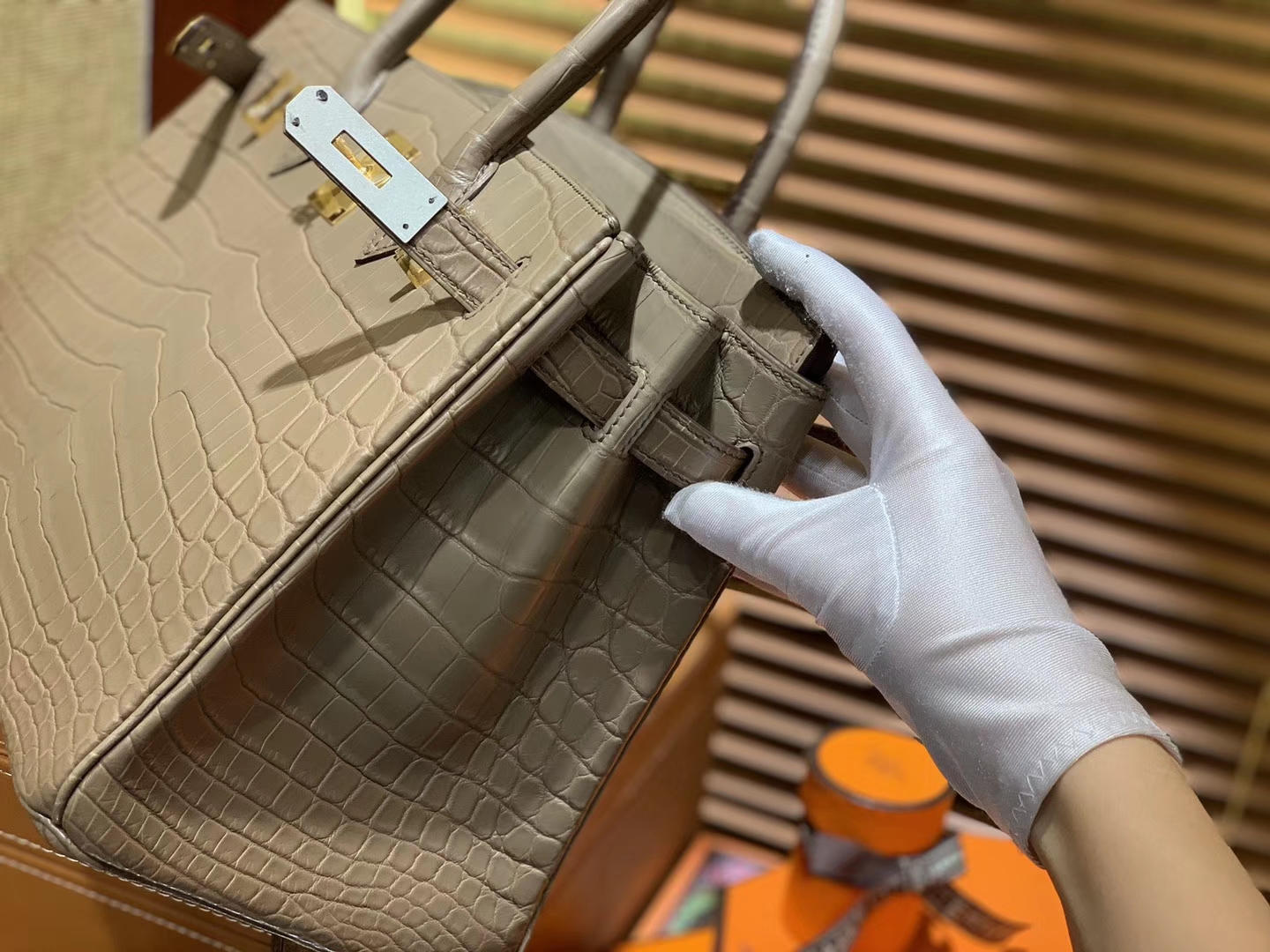 Hermès（爱马仕）Birkin铂金包 斑鸠灰 一级皮 雾面尼罗鳄鱼皮 进口原料 顶级手缝工艺 30cm
