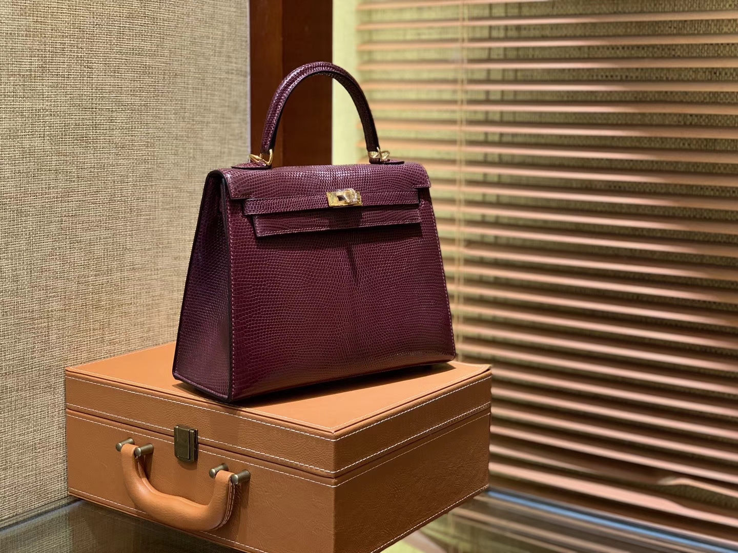 Hermès（爱马仕）Kelly 25cm 波尔多酒红 野生蜥蜴皮 巨蜥 顶级手工缝制 金扣
