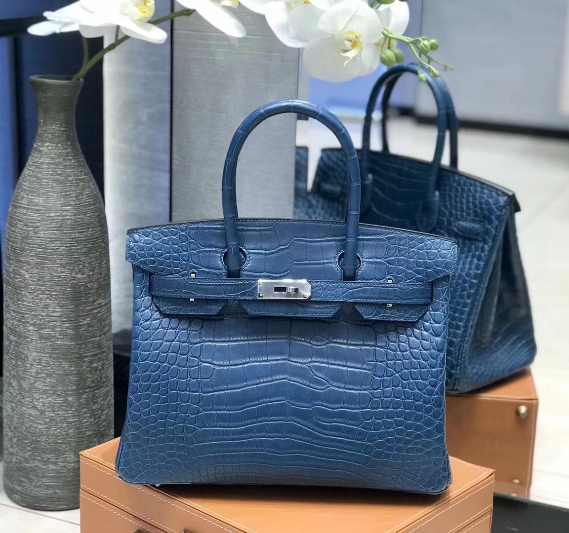 Hermès（爱马仕） Birkin铂金包 靛蓝色 雾面美洲鳄鱼皮 银扣 30cm