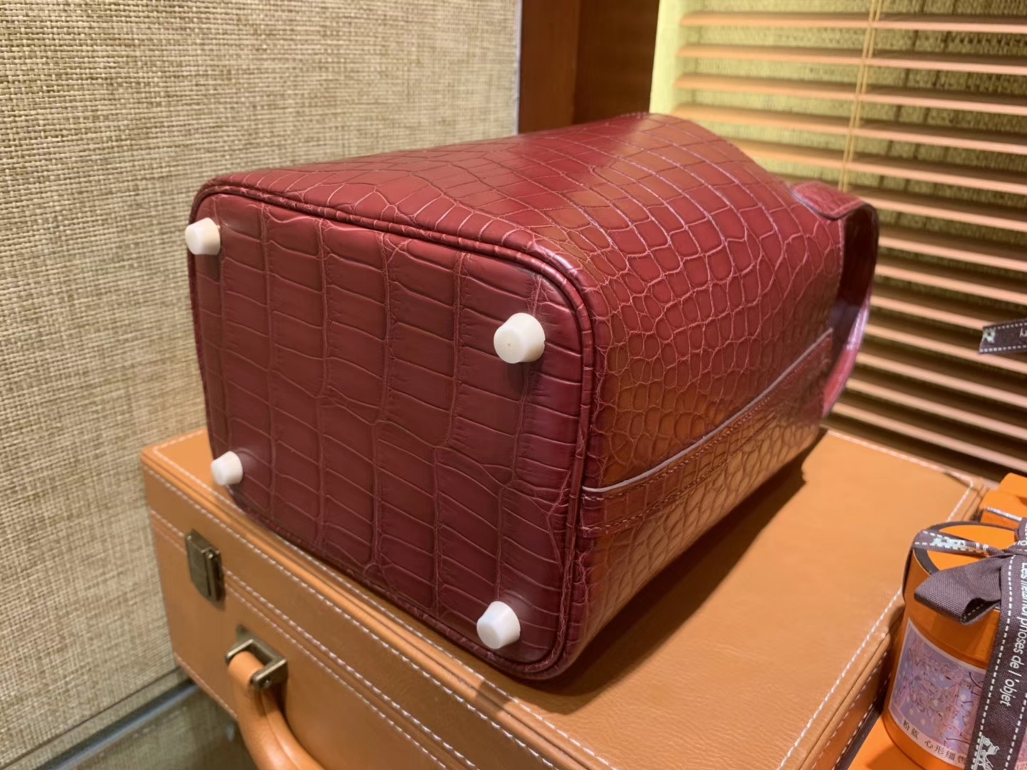 Hermès（爱马仕）Picotin 菜篮子 鳄鱼皮 石榴红 全手工缝制 18cm