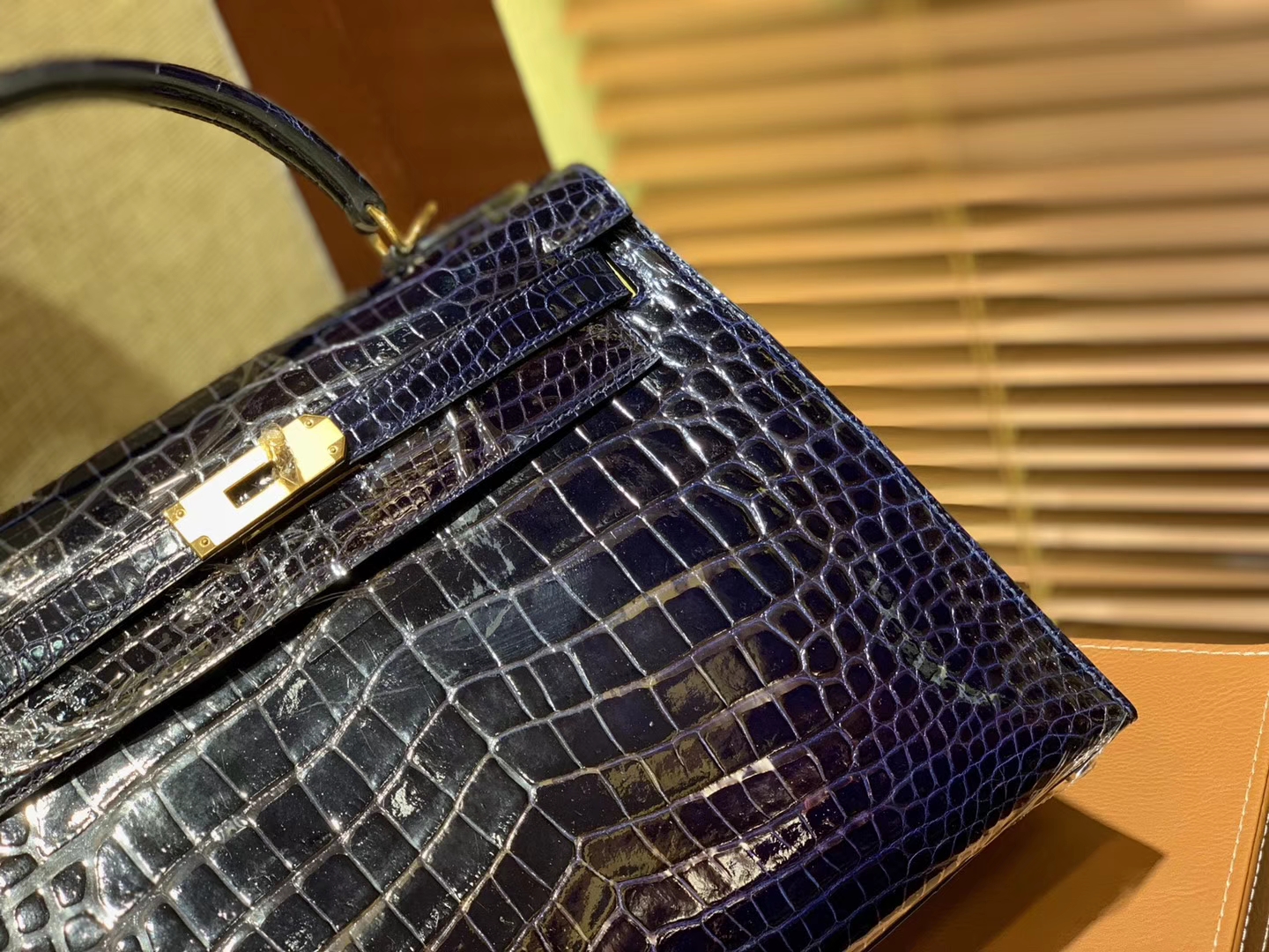Hermès（爱马仕）Kelly 凯莉包 午夜蓝 一级皮 尼罗鳄鱼皮 顶级全手工缝制 金扣 28cm