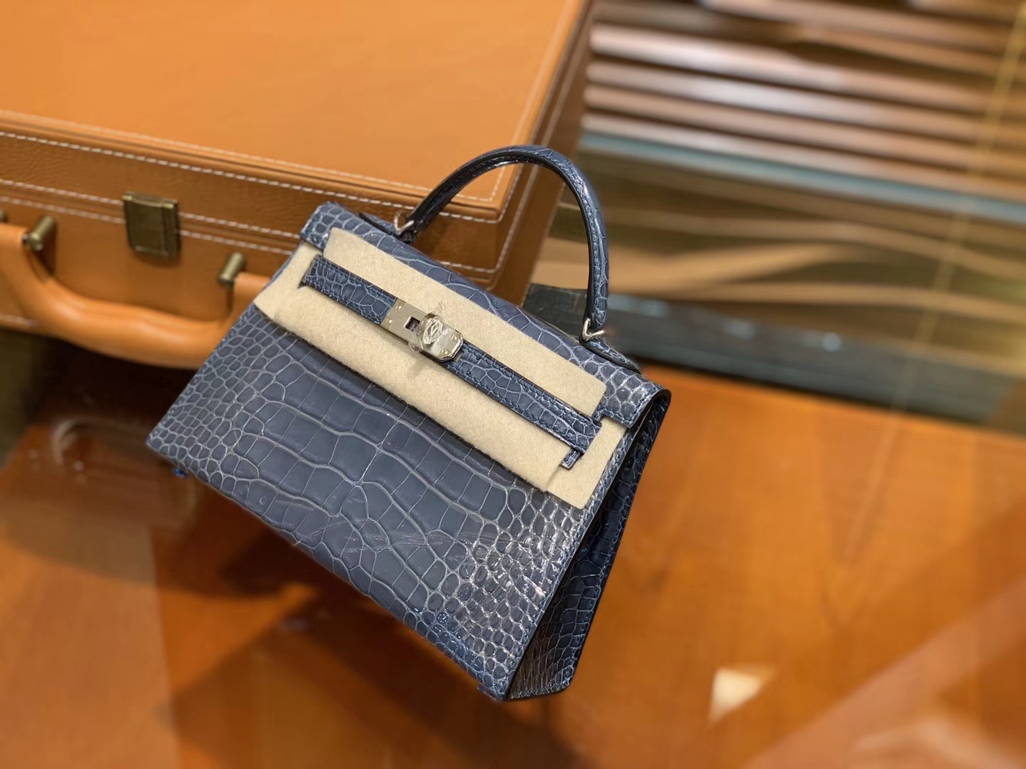 Hermès（爱马仕）迷你2代 19cm 牛仔蓝 一级美洲 鳄鱼皮 顶级手工 银扣