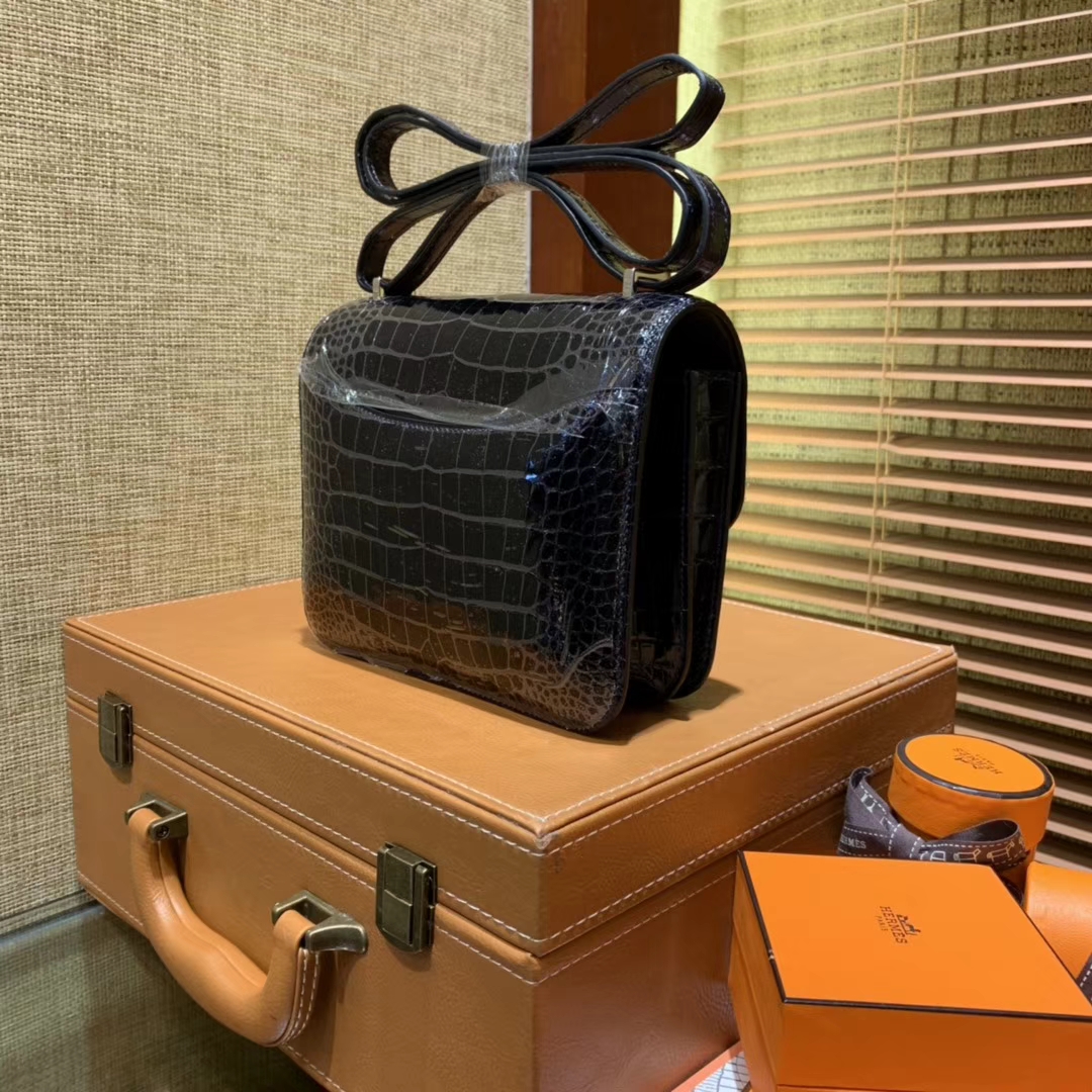 Hermès（爱马仕）Constance空姐包 午夜蓝 一级 美洲 鳄鱼皮 臻品级别 蜥蜴扣 18cm