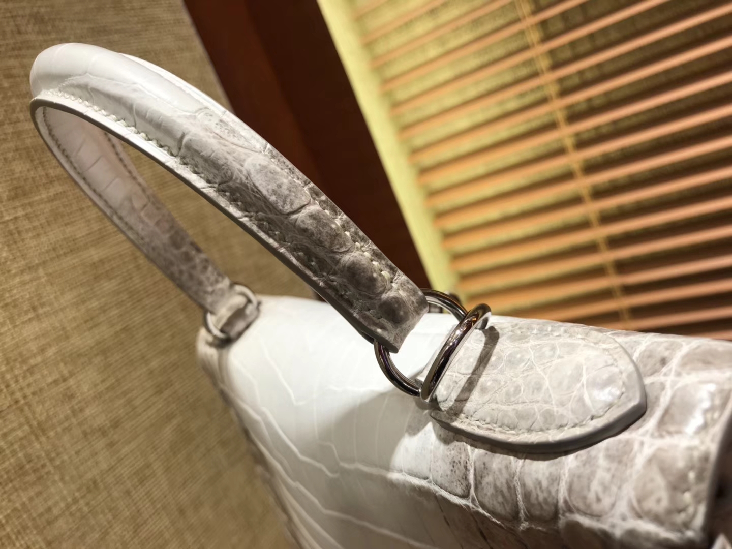 Hermès（爱马仕）Kelly 凯莉包 新款 喜马拉雅 雾面鳄鱼皮 顶级全手工缝制 银扣 28cm