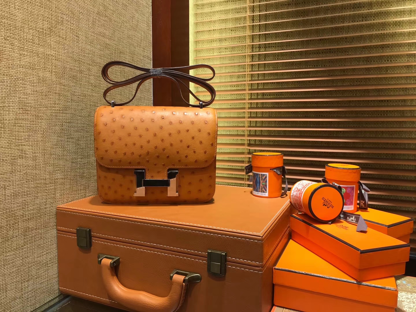 Hermès（爱马仕）Constance 18cm 太妃金 南非进口鸵鸟 KK级别 顶级全手工 金扣