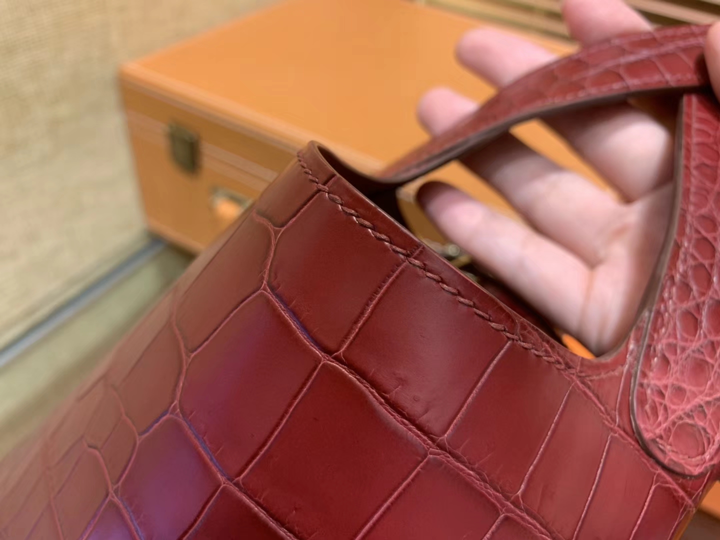 Hermès（爱马仕）Picotin 菜篮子 鳄鱼皮 石榴红 全手工缝制 18cm