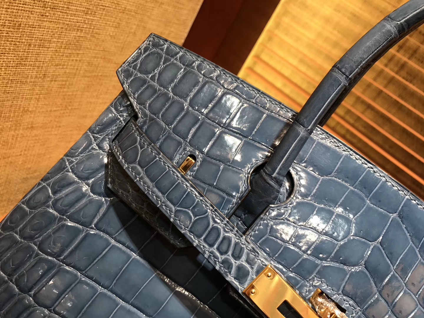 Hermès（爱马仕）Birkin铂金包 玛瑙蓝 一级皮 尼罗鳄鱼 进口原料 顶级手缝工艺 金扣 30cm