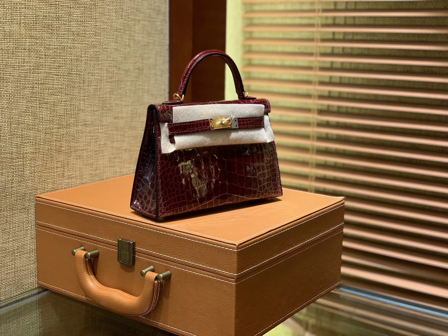 Hermès（爱马仕）迷你2代 19cm 波尔多酒红 一级美洲 鳄鱼皮 顶级手工 金扣