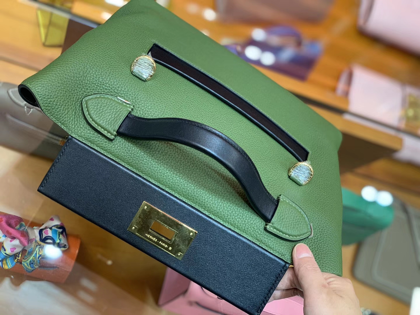 Hermès（爱马仕）Kelly-2424 森林绿拼黑色 原厂御用顶级小牛皮拼Swift皮 togo 金扣 29cm
