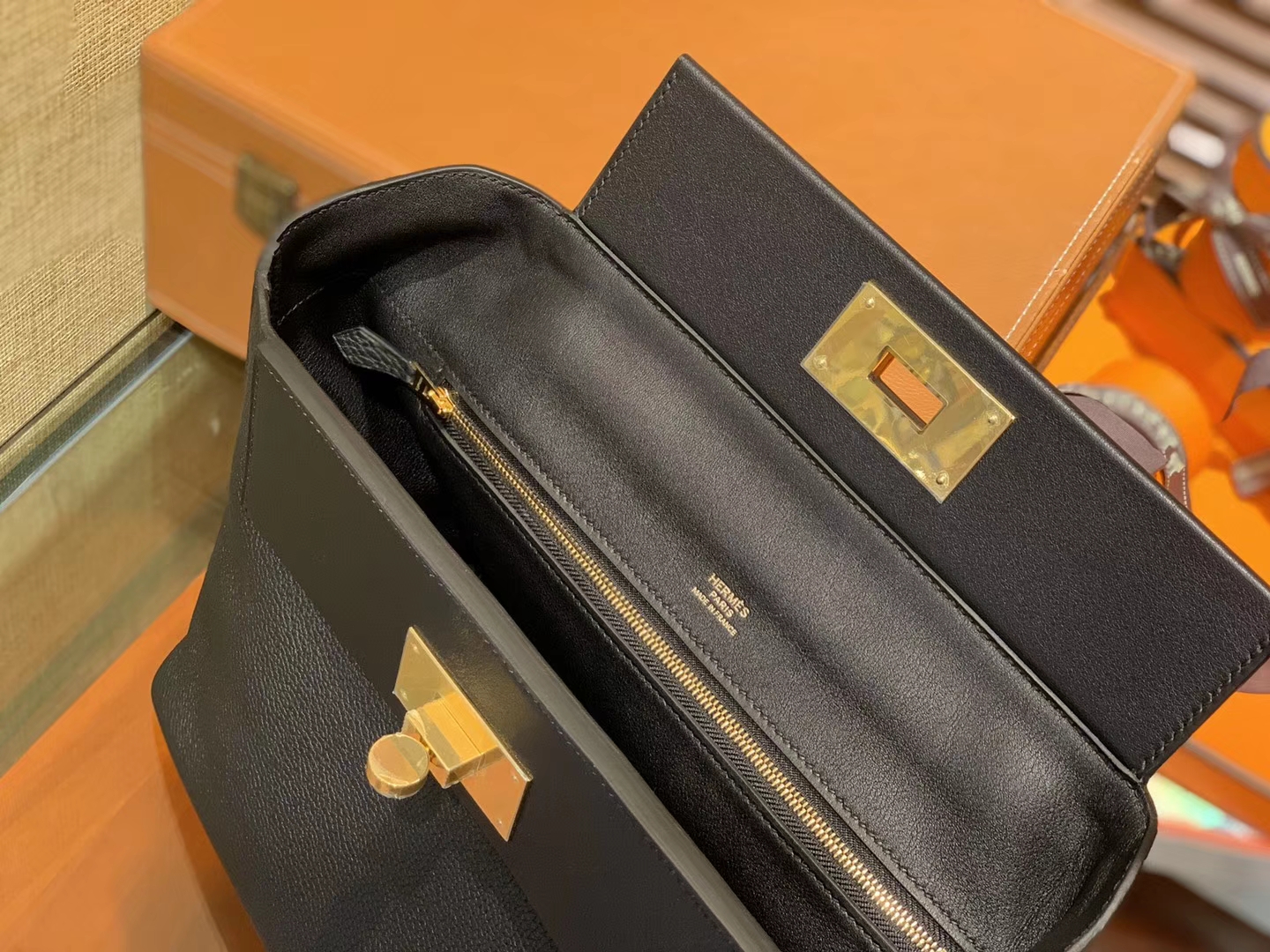 Hermès（爱马仕）Kelly-2424 经典黑 原厂御用顶级小牛皮拼Swift皮 togo 金扣 29cm