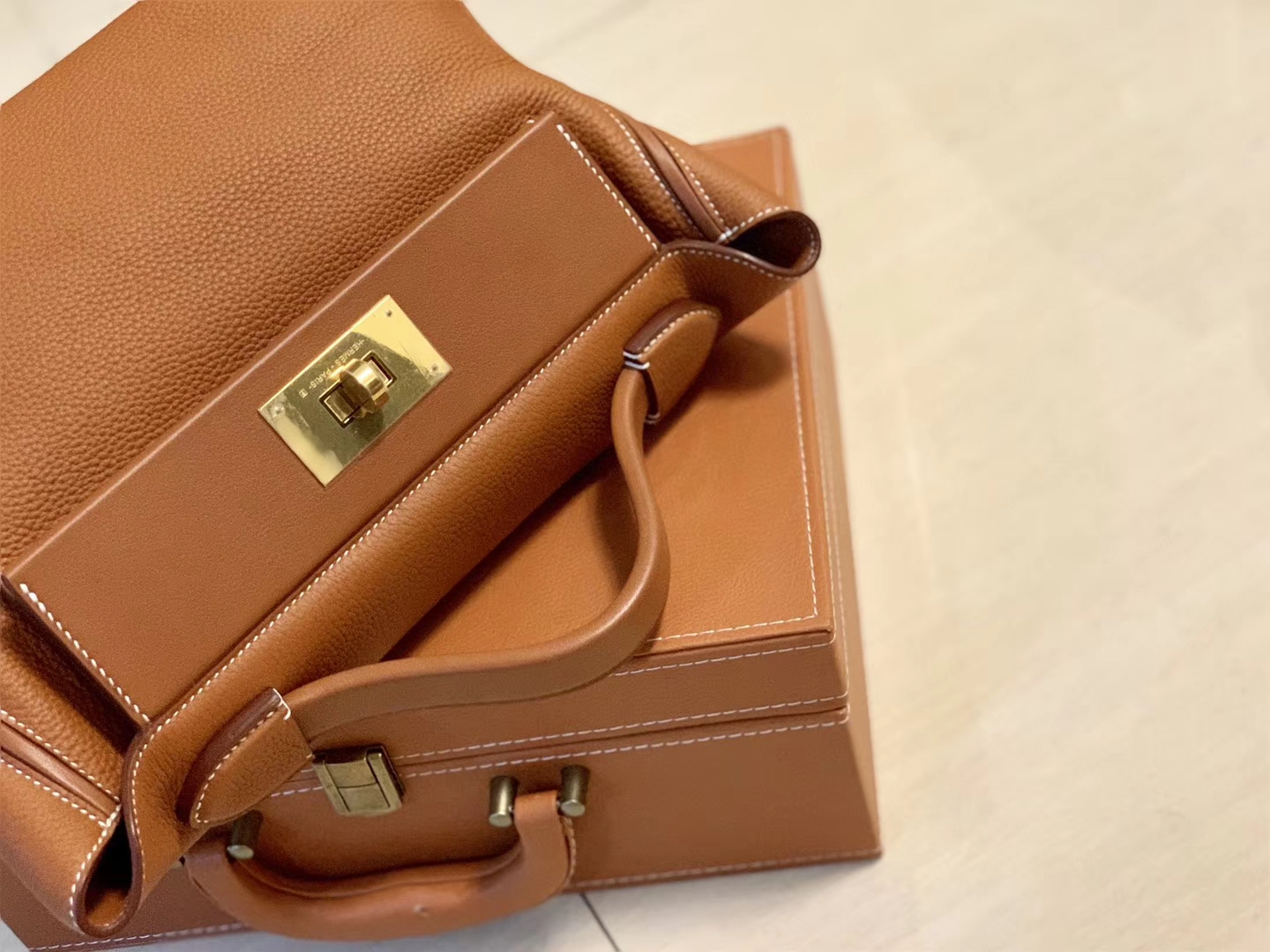 Hermès（爱马仕）Kelly-2424 金棕色 原厂御用顶级小牛皮拼Swift皮 togo 金扣 29cm