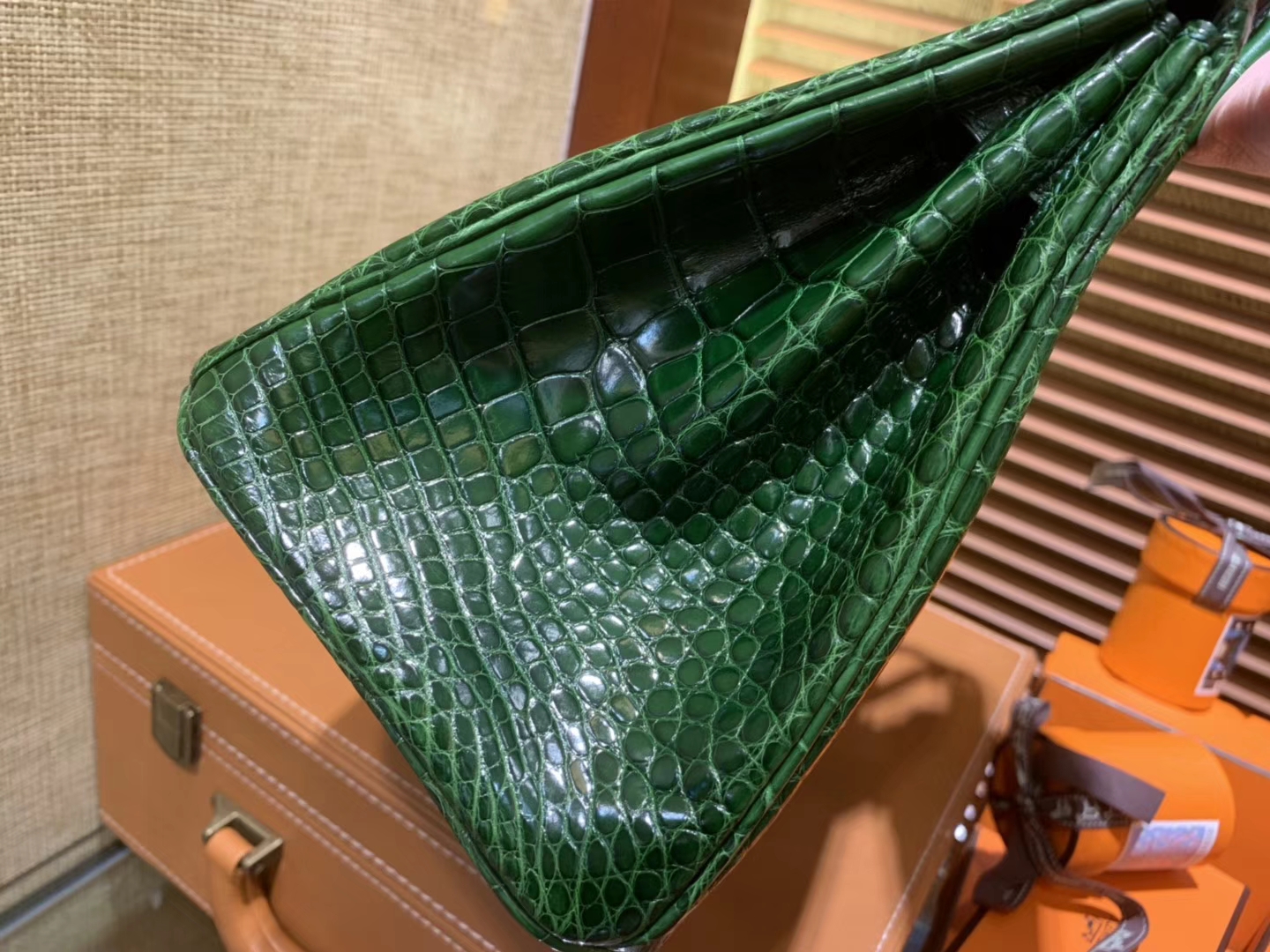 Hermès（爱马仕）Birkin铂金包 祖母绿 一级皮 美洲鳄鱼 进口原料 顶级手缝工艺 25cm