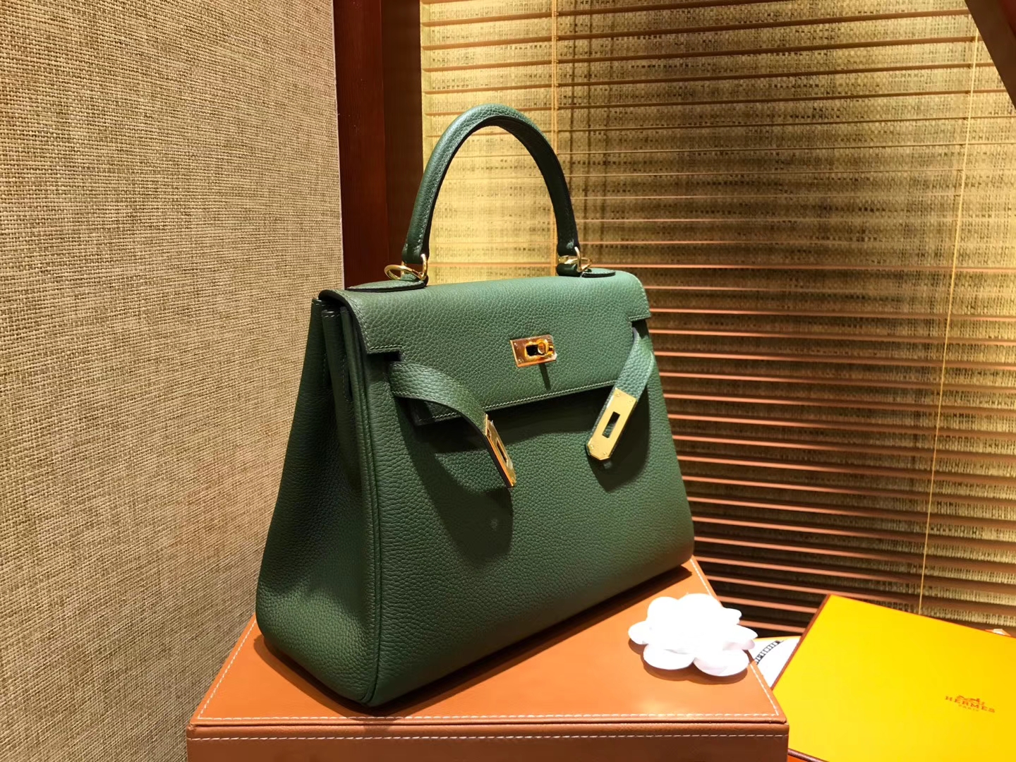 Hermès（爱马仕）Kelly凯莉包 togo小牛皮 丛林绿 进口原料 原版蜜蜡线 金扣 28cm