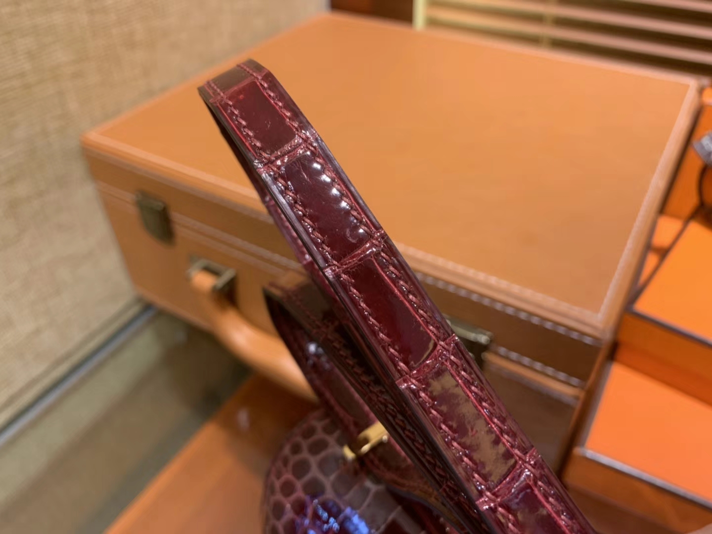 Hermès（爱马仕）Constance空姐包 波尔多酒红 一级 湾鳄 鳄鱼皮 极品珍稀款 金扣 18cm