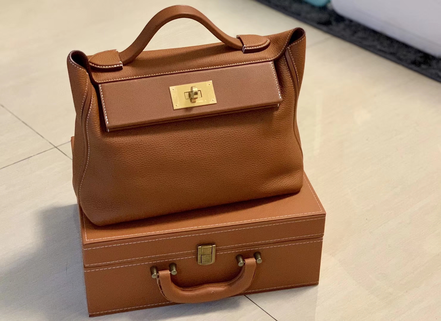 Hermès（爱马仕）Kelly-2424 金棕色 原厂御用顶级小牛皮拼Swift皮 togo 金扣 29cm