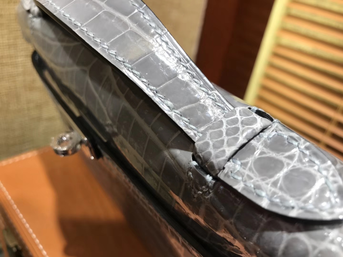 Hermès（爱马仕）MiniKelly 迷你凯莉 斑鸠灰 进口鳄鱼皮 顶级手缝工艺 银扣 22cm