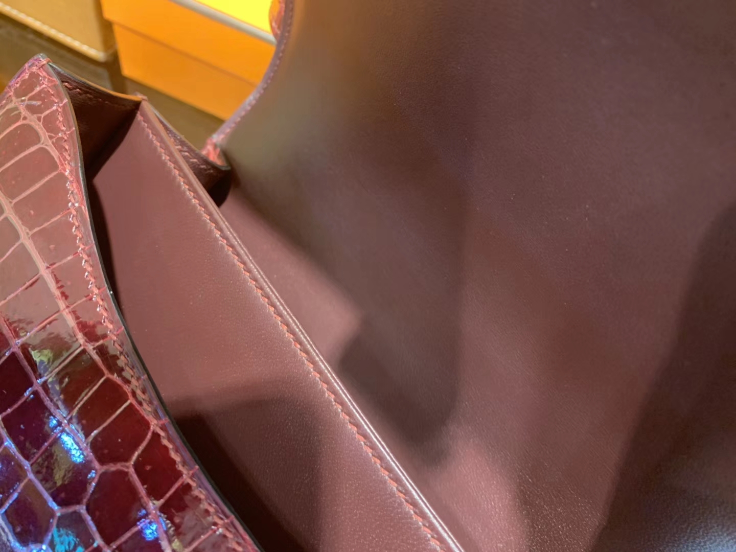 Hermès（爱马仕）Constance空姐包 波尔多酒红 一级 湾鳄 鳄鱼皮 极品珍稀款 金扣 18cm