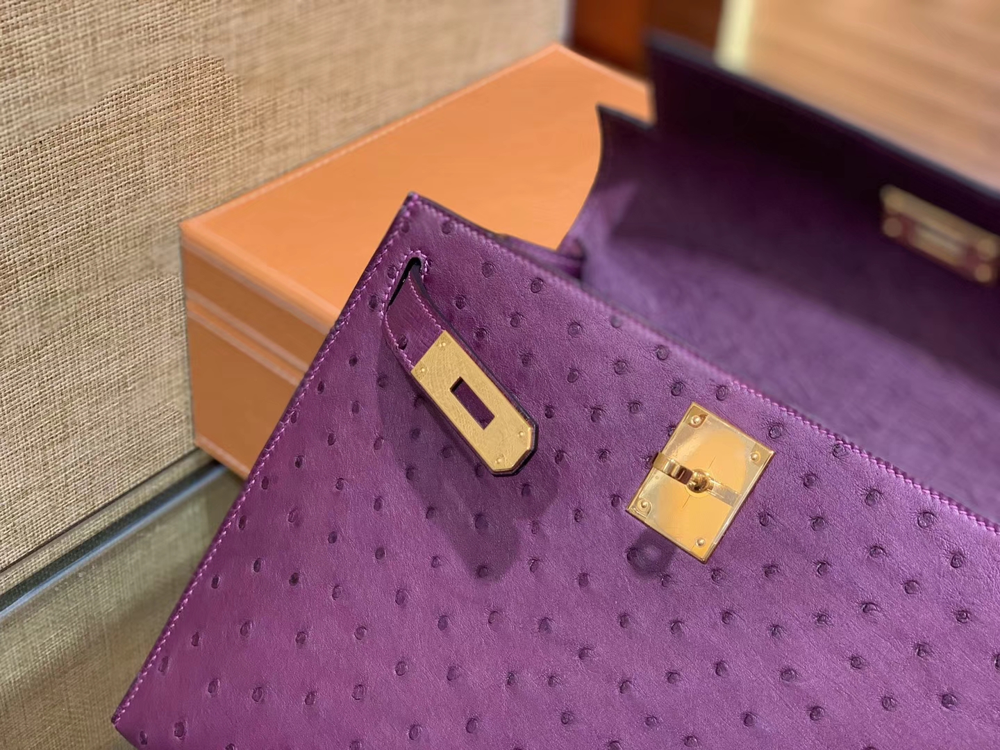 Hermès（爱马仕）Kelly 28cm 海葵紫 南非进口鸵鸟 顶级手缝工艺 金扣