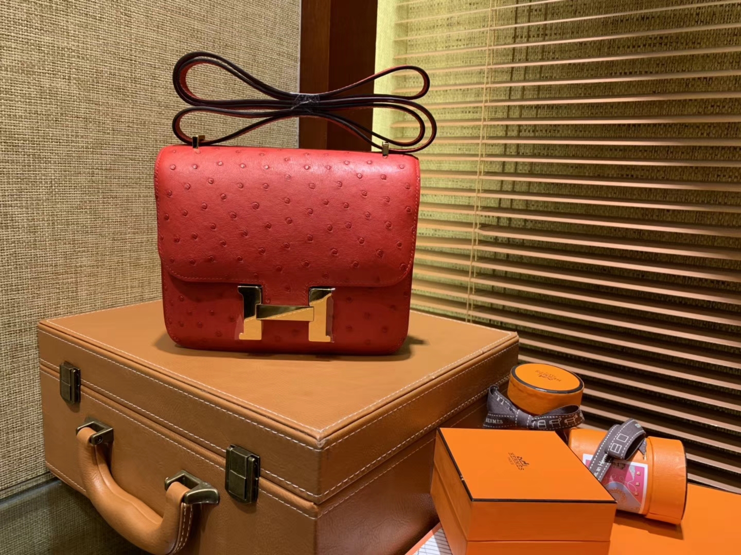 Hermès（爱马仕）Constance 23cm 红色 南非进口鸵鸟 KK级别 顶级全手工 金扣