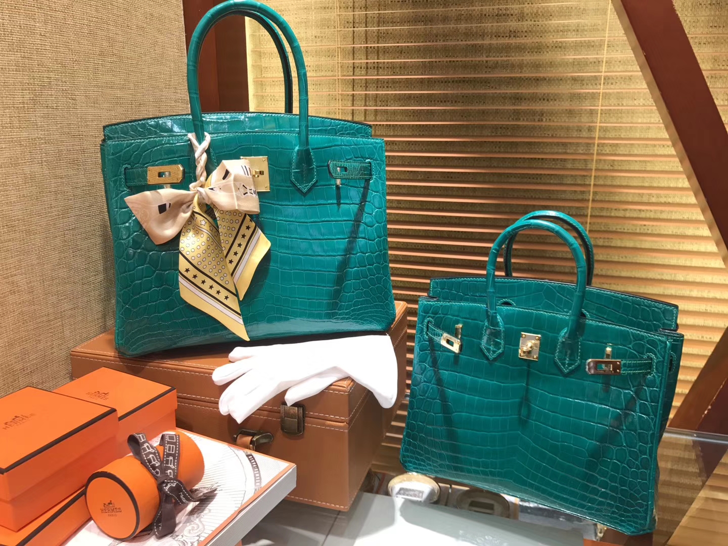 Hermès（爱马仕）Birkin铂金包 翡翠绿 一级皮 尼罗鳄鱼 进口原料 顶级手缝工艺 25cm