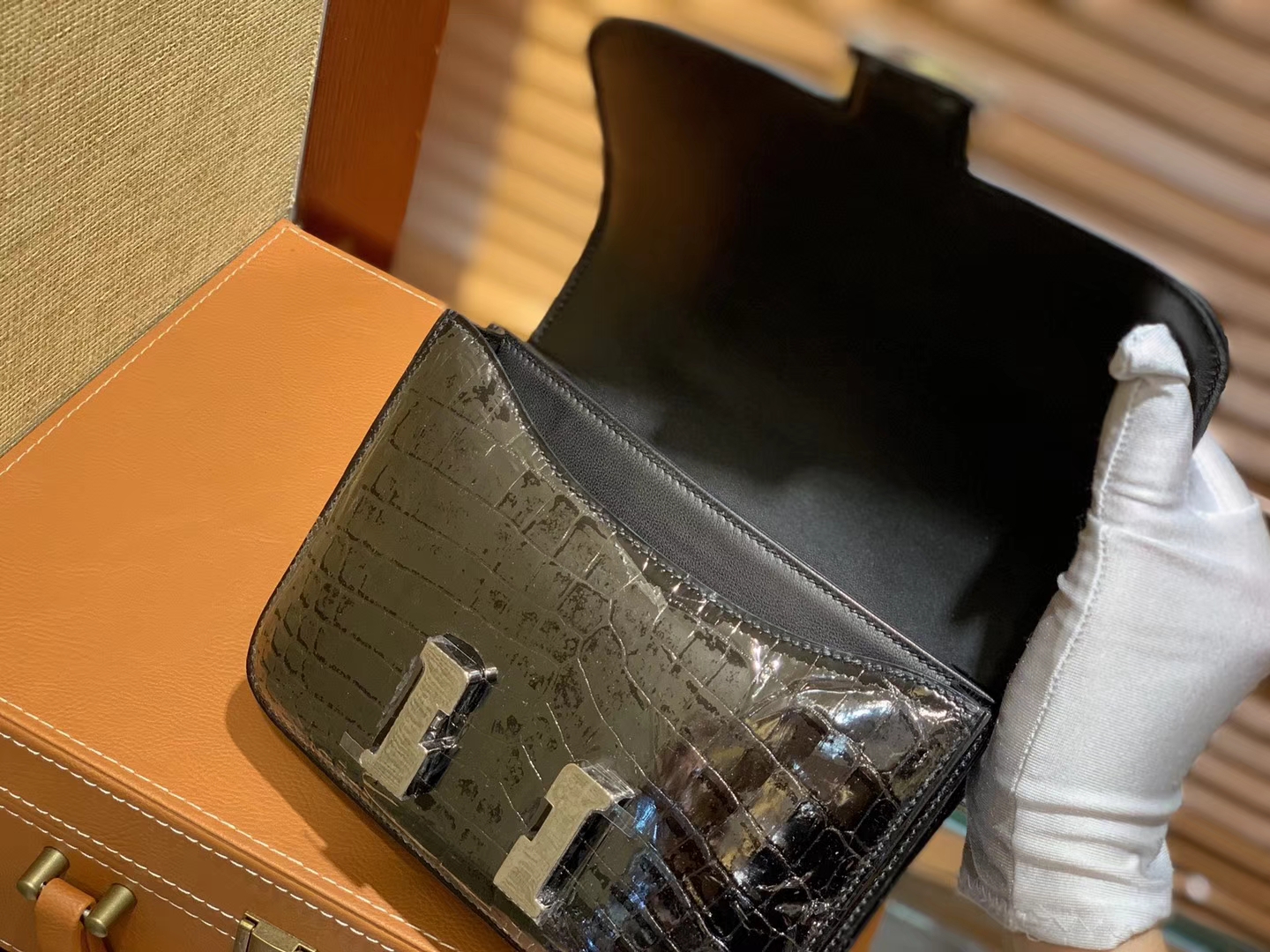Hermès（爱马仕）Constance空姐包 经典黑 一级 尼罗 鳄鱼皮 臻品级别 银扣 18cm
