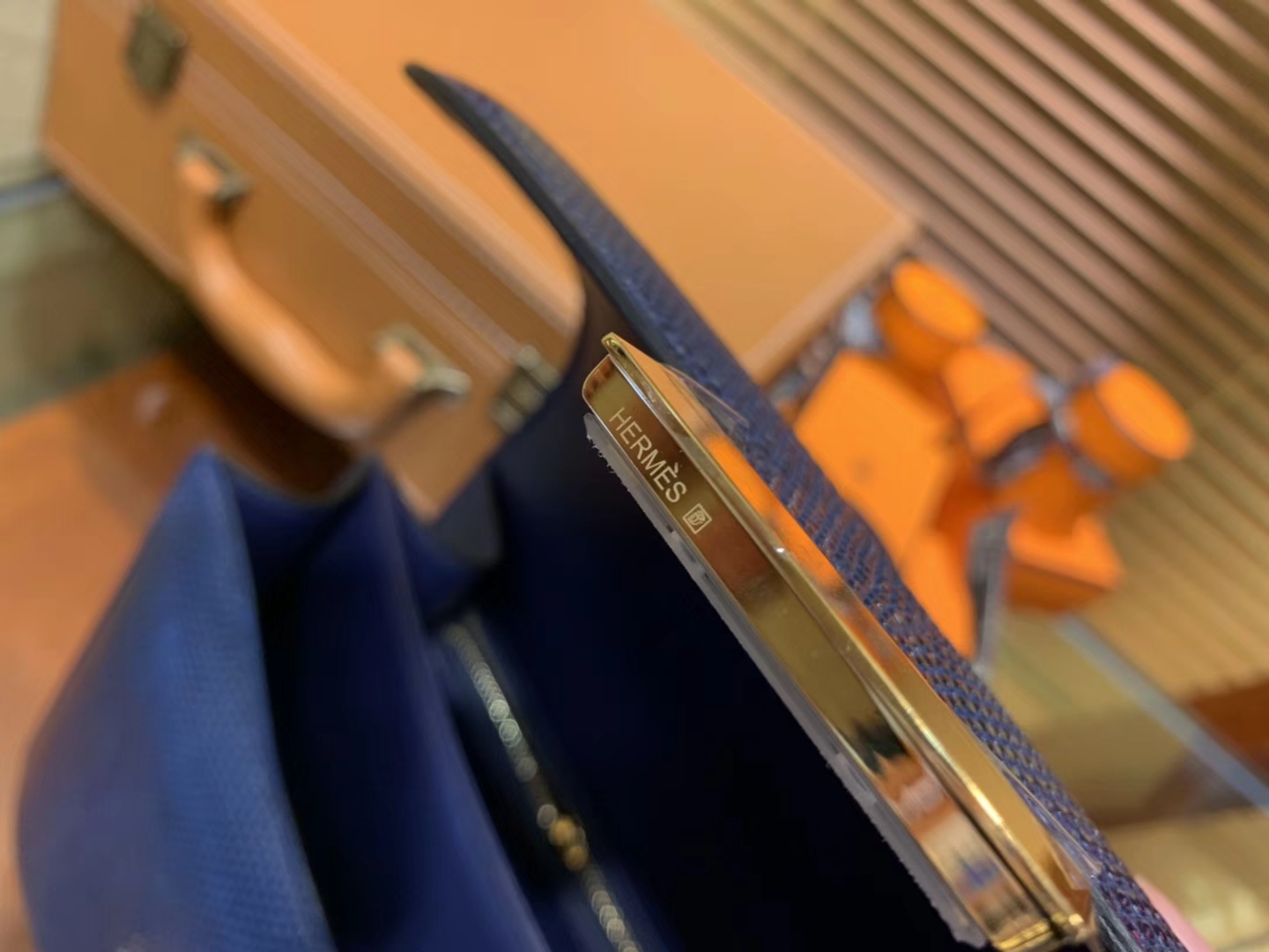 Hermès（爱马仕）Constance 23cm 午夜蓝 蜥蜴皮 顶级手缝工艺 金扣
