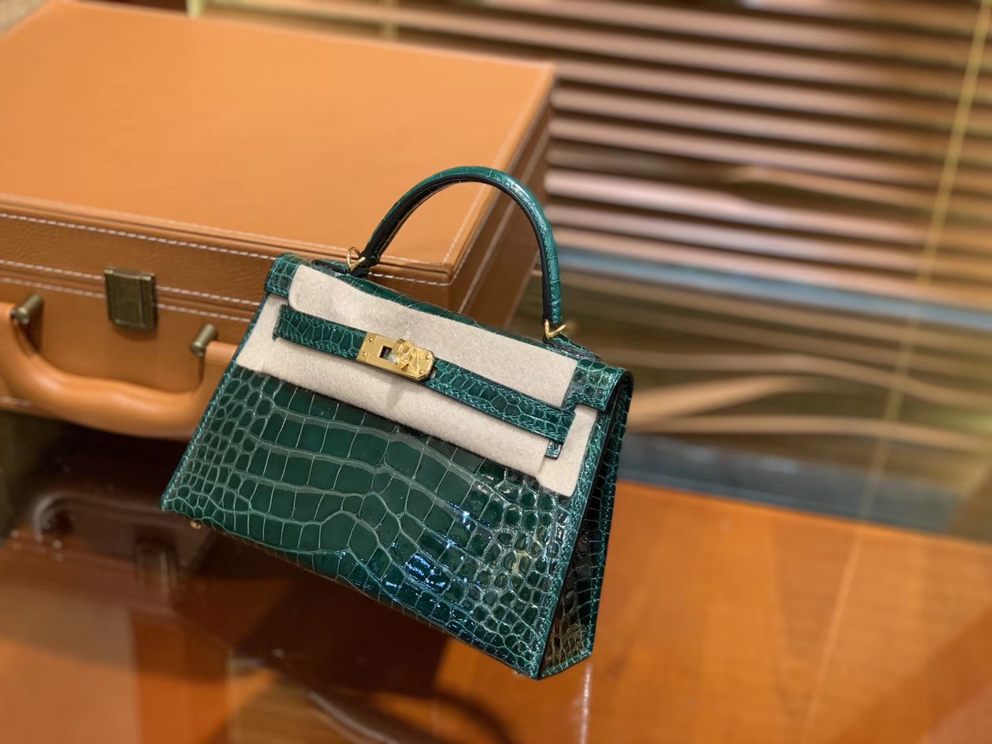 Hermès（爱马仕）迷你2代 19cm 祖母绿 一级美洲 鳄鱼皮 顶级手工 金扣