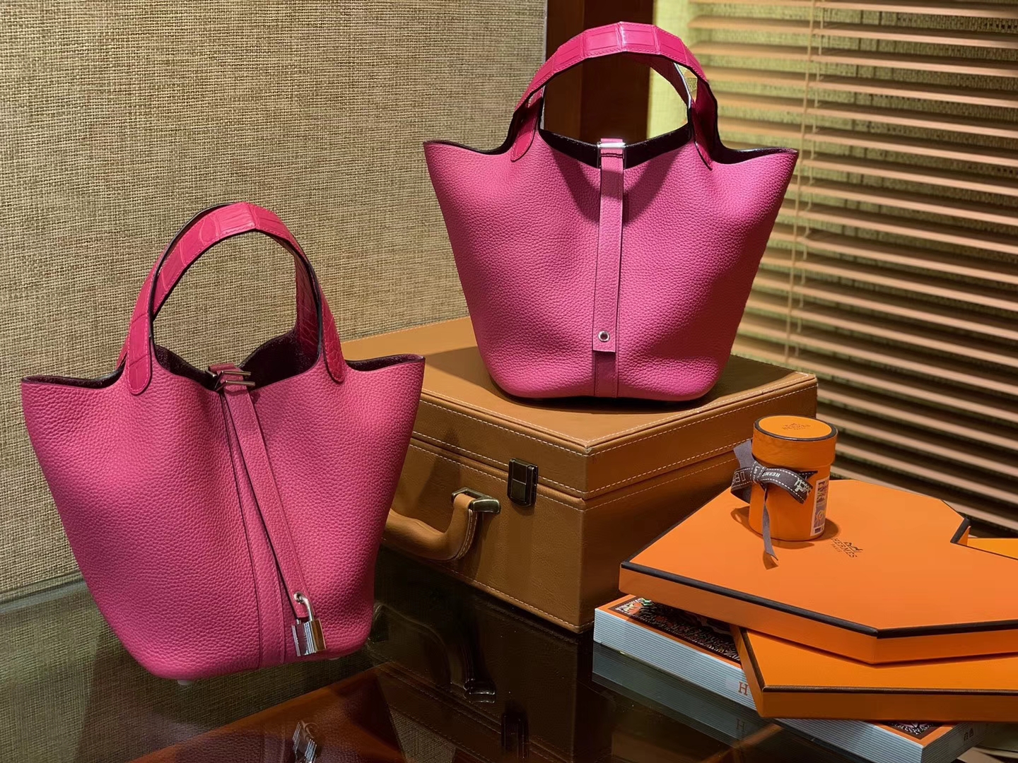 Hermès（爱马仕）Piction菜篮包 玉兰粉 Togo牛皮 拼鳄鱼 进口原料 全手工缝制 银扣 18cm 22cm
