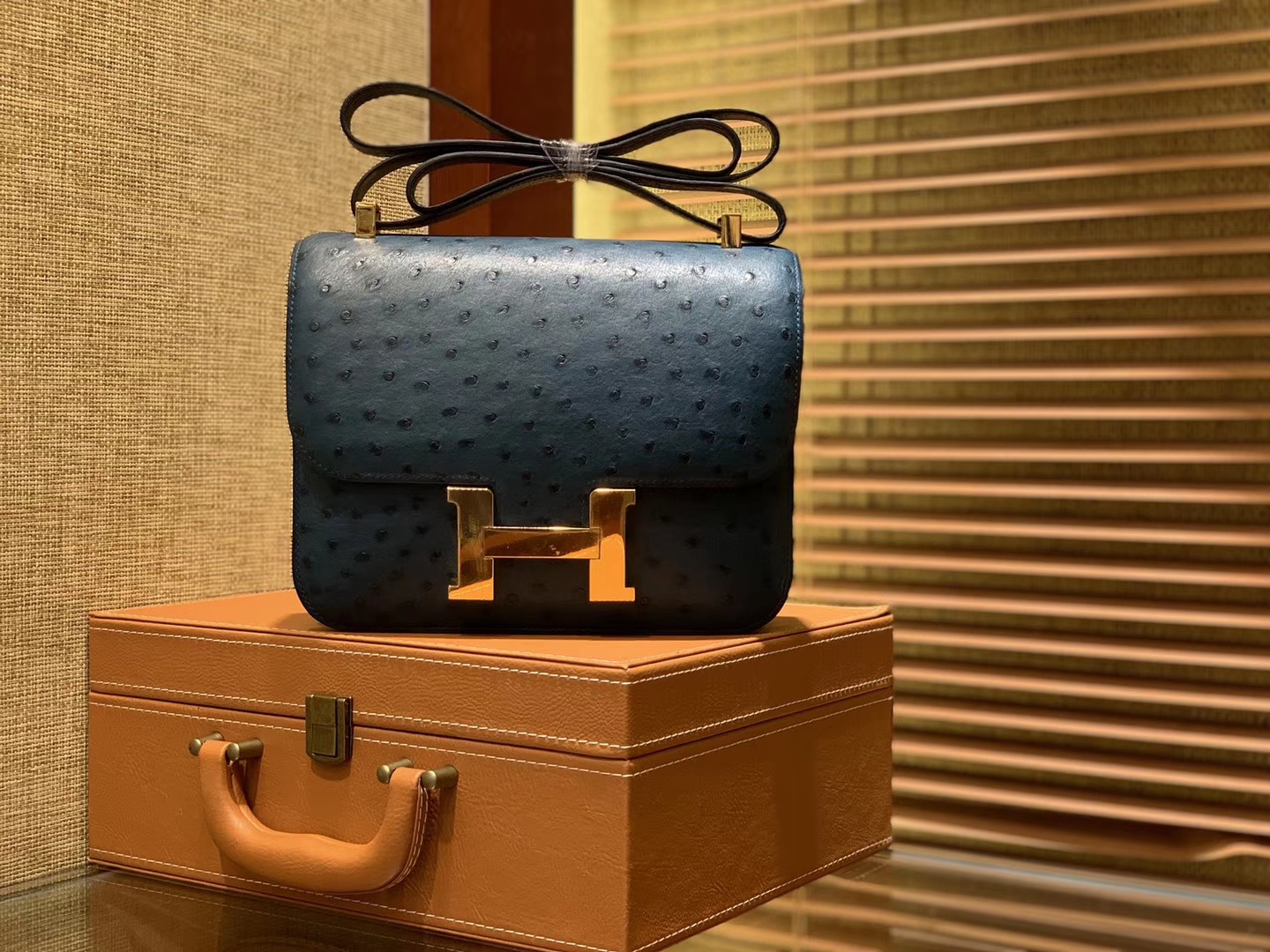 Hermès（爱马仕）Constance空姐包 靛蓝色 南非进口鸵鸟皮 顶级全手工缝制 23cm