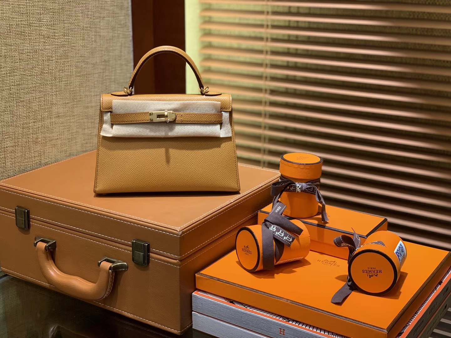 Hermès（爱马仕）MiniKelly 迷你凯莉 太妃金 德国掌纹牛皮 原版蜜蜡 全手工缝制 2代 19cm