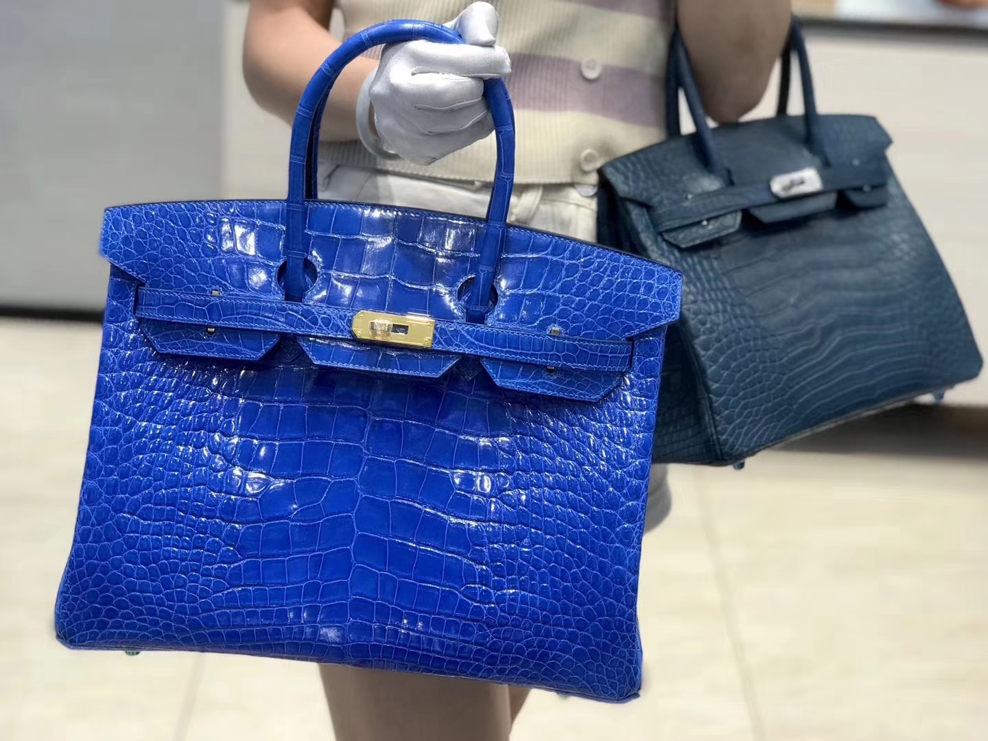 Hermès（爱马仕） Birkin铂金包 电光蓝 亮面美洲鳄鱼皮 金扣 35cm