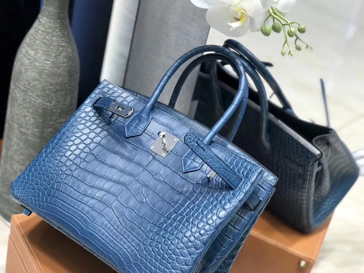 Hermès（爱马仕） Birkin铂金包 靛蓝色 雾面美洲鳄鱼皮 银扣 30cm